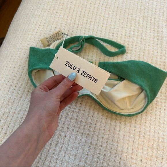 NWT zulu and zephyr towelling green swim top sz 2 - Picture 2 of 6